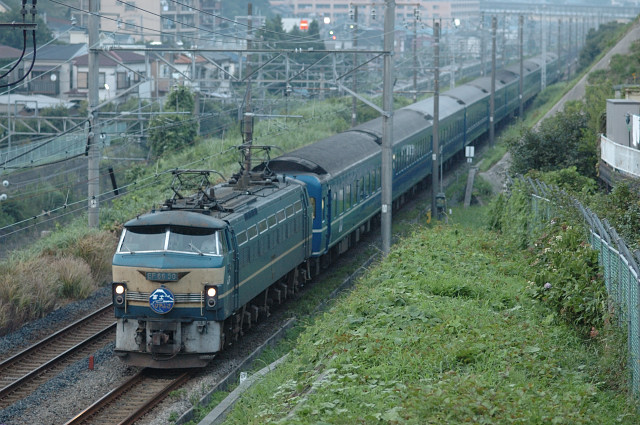 じゅん　EF66 2両 EF66形2両がうちにやってきた。 -2022年8月29日 【鉄道模型
