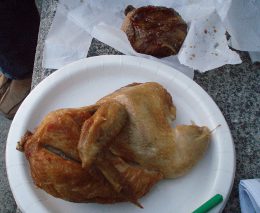 鳥唐揚げとボロにぎり